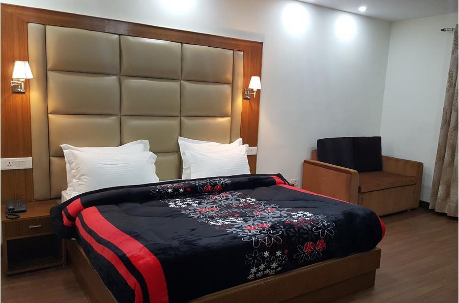 Hotel Kayanat Dalhousie Εξωτερικό φωτογραφία
